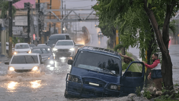 huracan melissa darwyn rosales