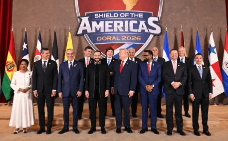 Cumbre escudo de las americas darwyn rosales