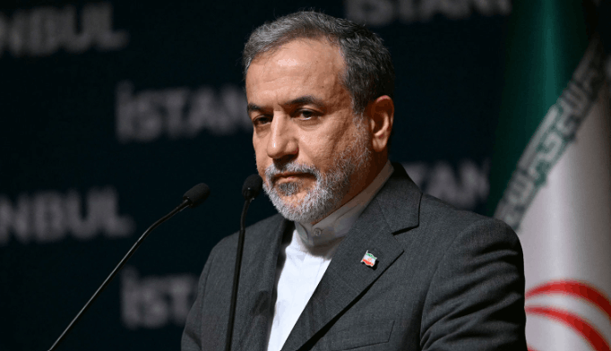 iran permite paso en el estrecho darwyn rosales