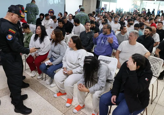 llegan 141 migrantes venezolanos darwyn rosales